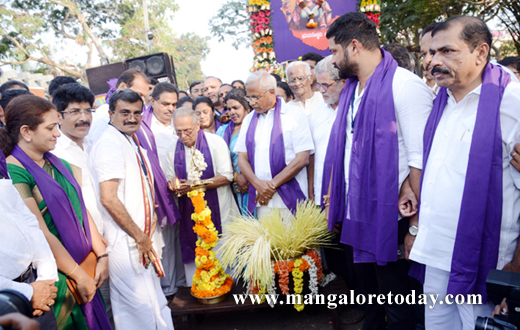 Karavali ustav 2016